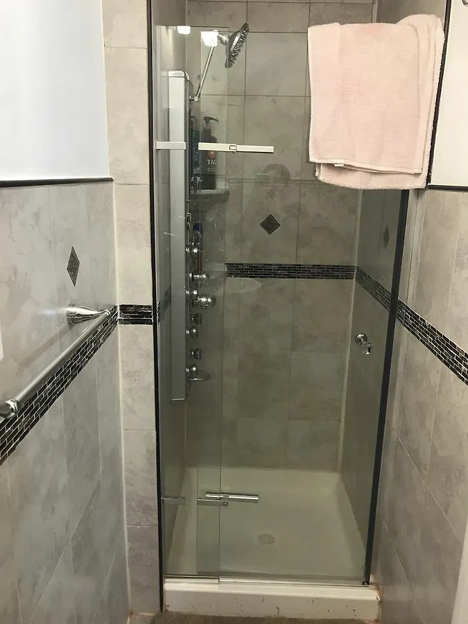 فندق نيو يوركفي  Poonam House بيت ضيافة
